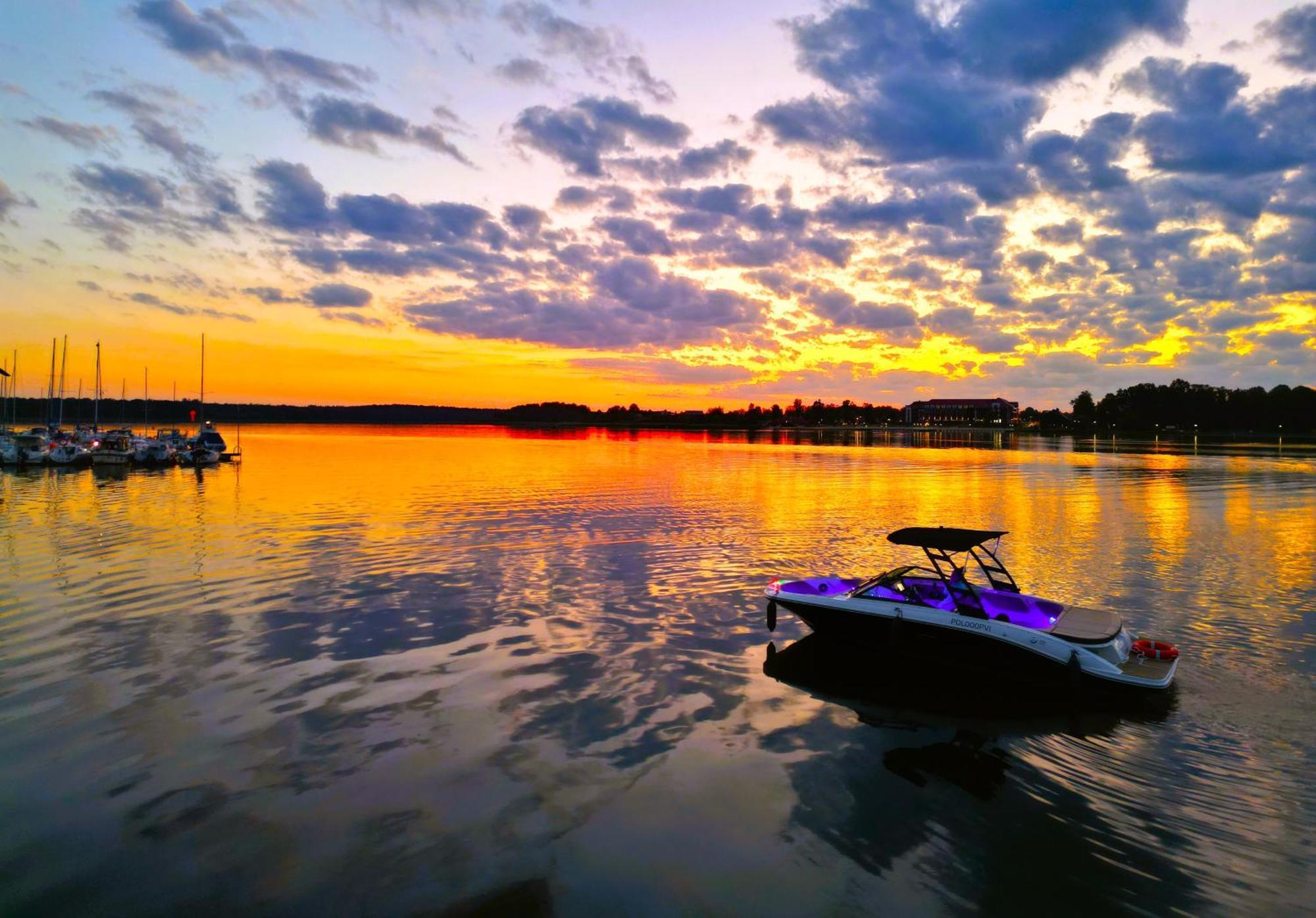 Over The River - Widok Na Rzeke, Przy Parku, Parking, Winda, Netflix I Max, Centrum Iława Buitenkant foto
